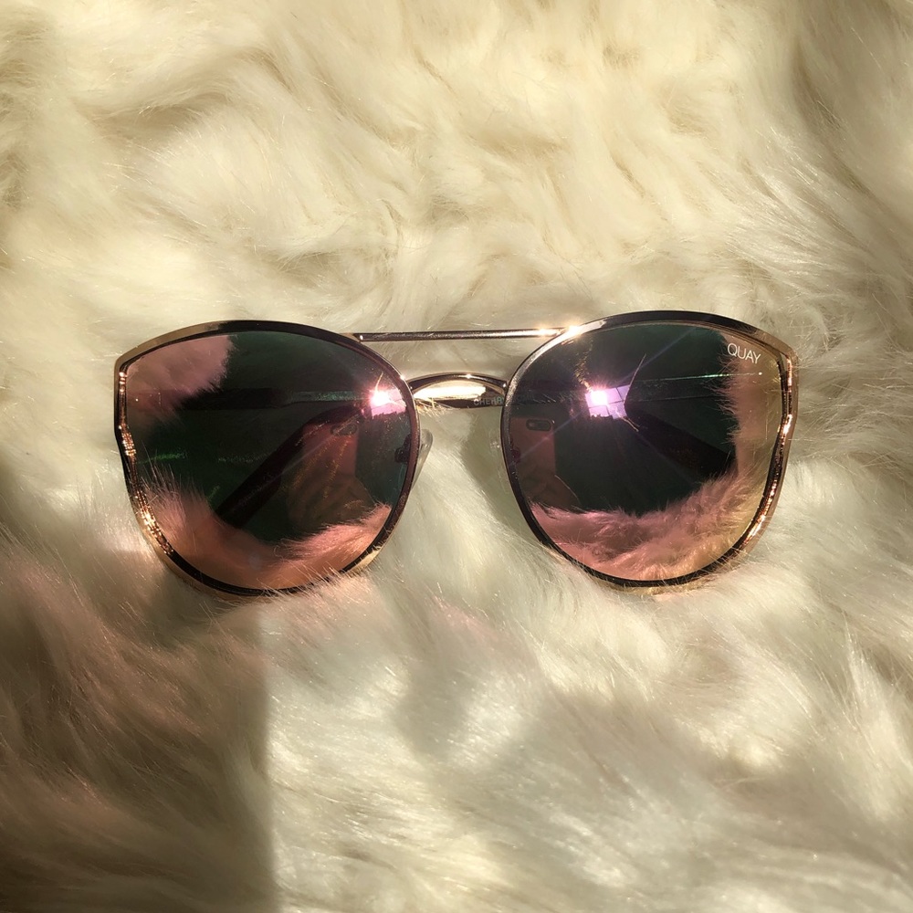 🚫SOLD🚫Quay Australia Cherry Bomb sunnies